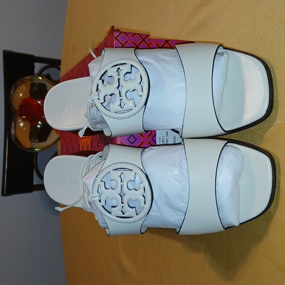 Tory Burch Sandals - Picture 1 of 7